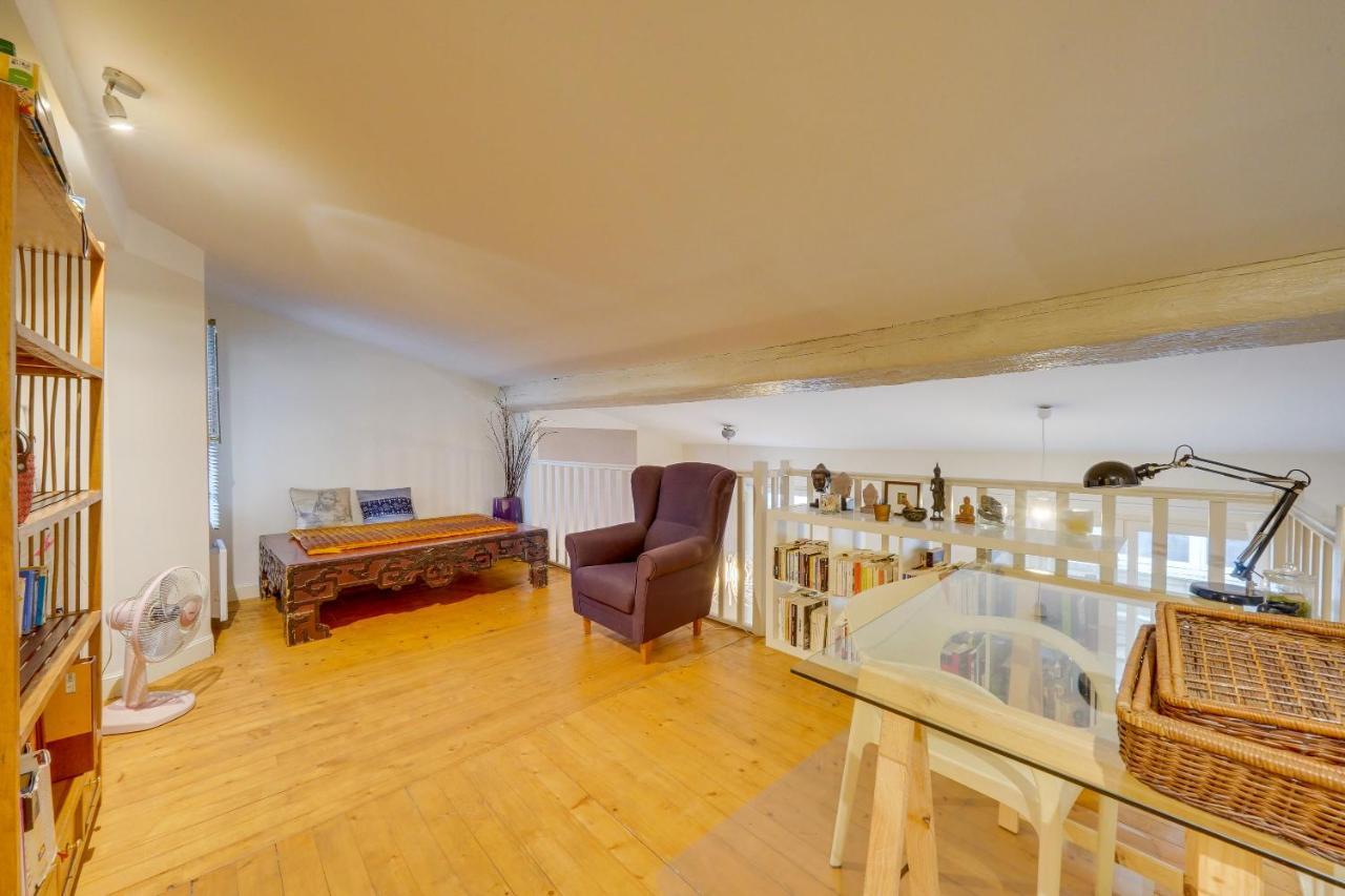 Observance 2 Bedroom Duplex Apartment Бордо Екстер'єр фото