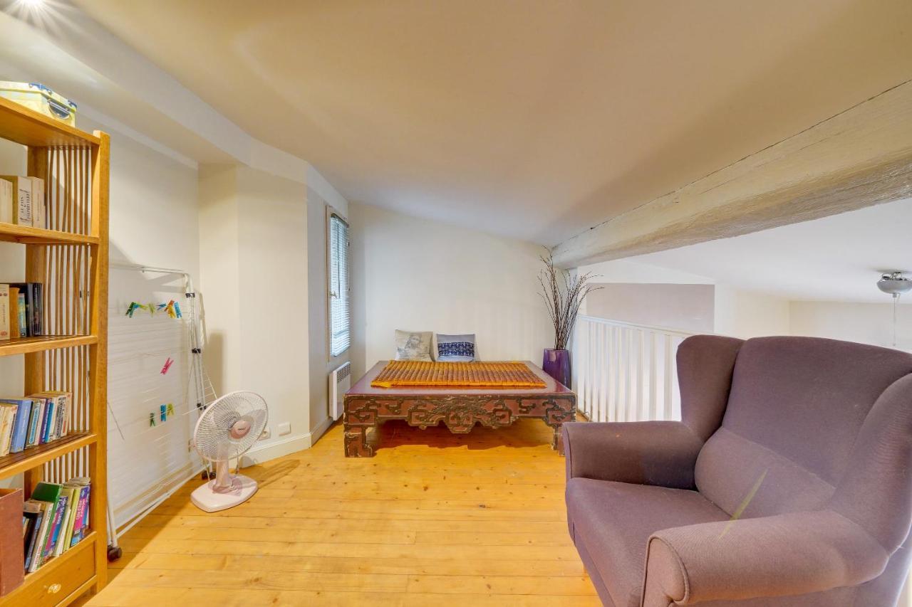 Observance 2 Bedroom Duplex Apartment Бордо Екстер'єр фото