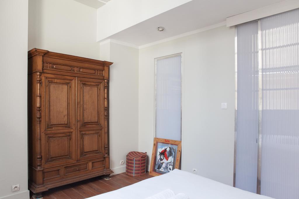 Observance 2 Bedroom Duplex Apartment Бордо Екстер'єр фото